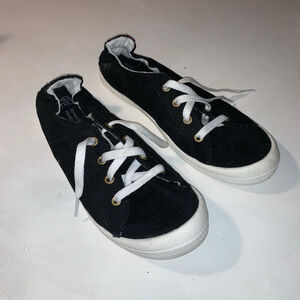 Women's Time and Tru Black & White Memory Foam Sneakers Size 7W
